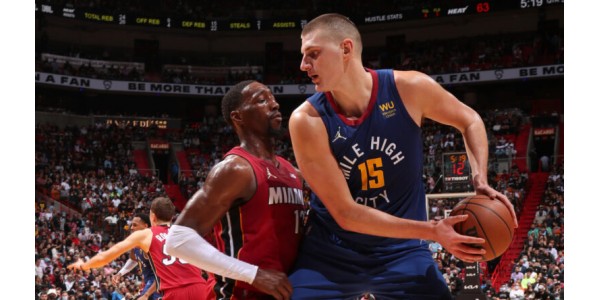 Denver Nuggets beendeten mit den Bemühungen von Nikola Jokić . eine Niederlagenserie von sechs Spielen
